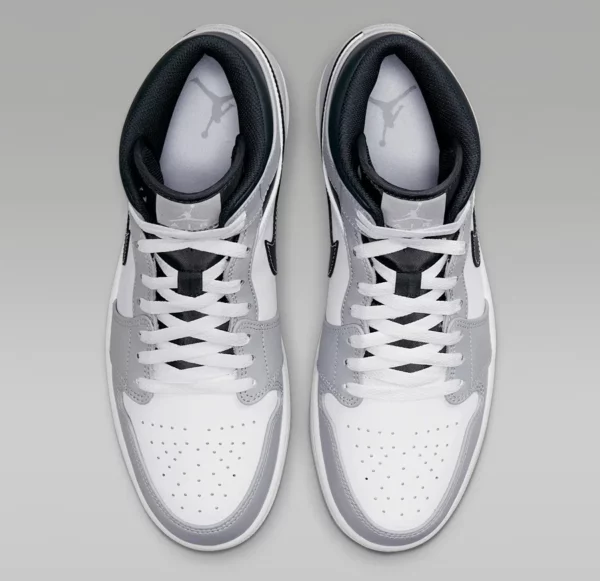 Air Jordan 1 Mid Light Smoke Grey