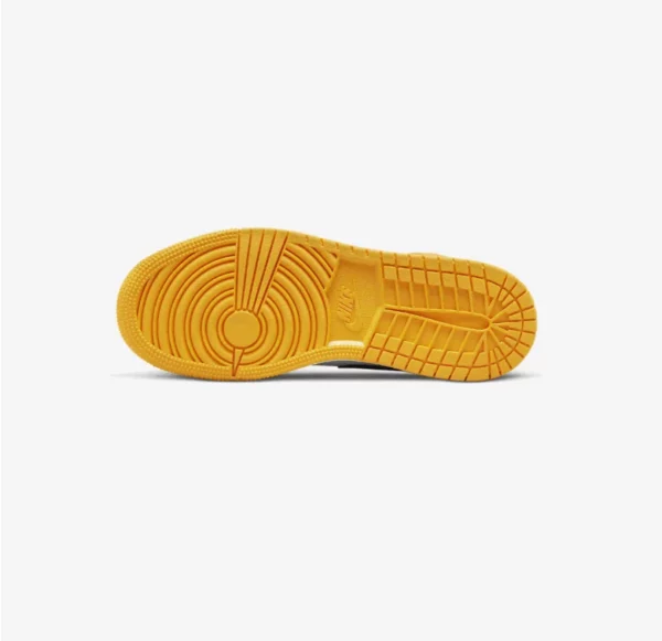 Air Jordan 1 Mid Taxi