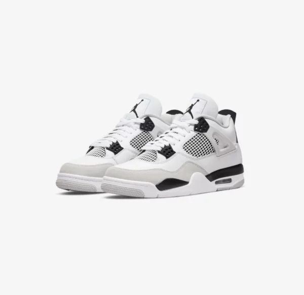 Air Jordan 4 Retro "Military Black"