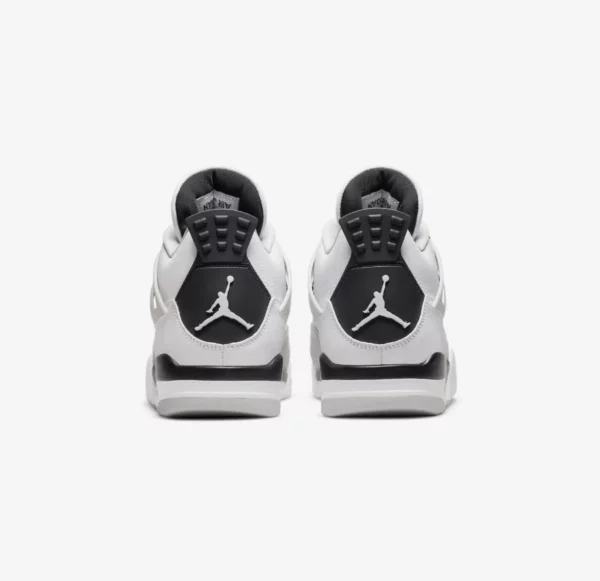 Air Jordan 4 Retro "Military Black"