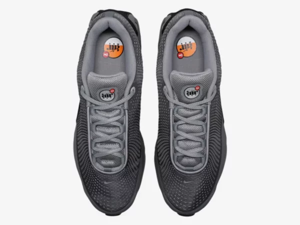 Air Max DN Particle Grey 4
