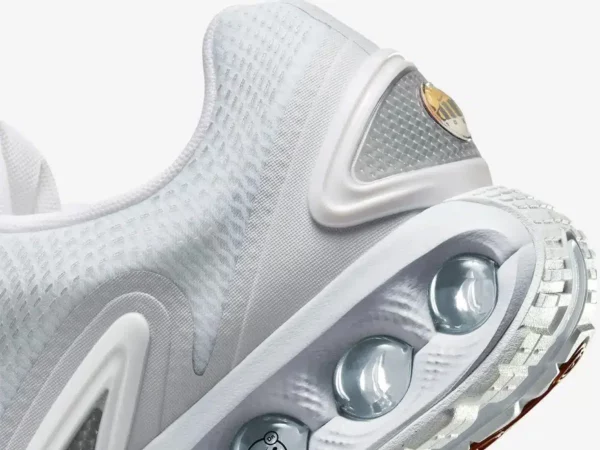 Air Max DN White Metallic Silver 4