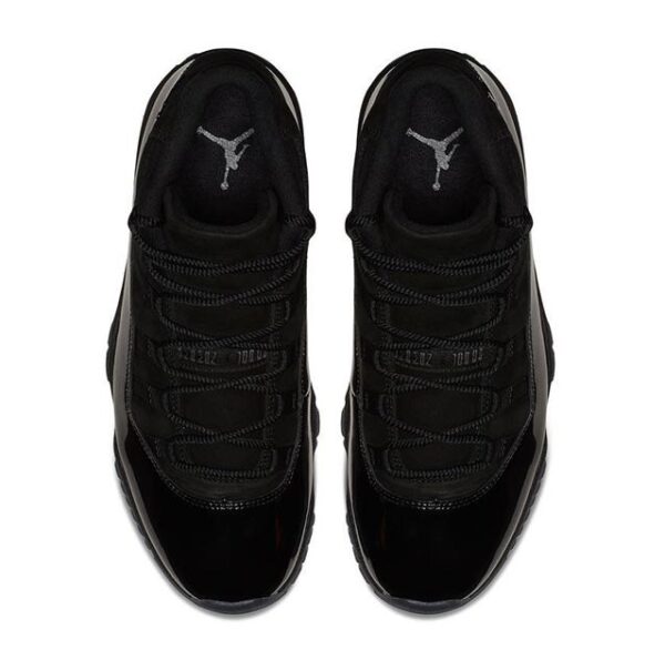 Aj11 blackout cap and gown 3