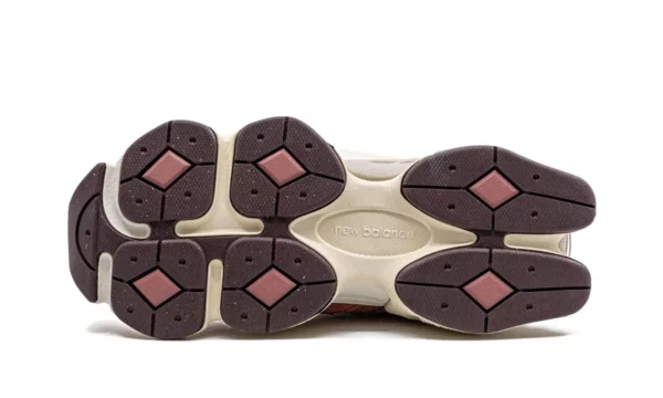 New Balance 9060 Sea Salt Cherry Blossom – Image 2